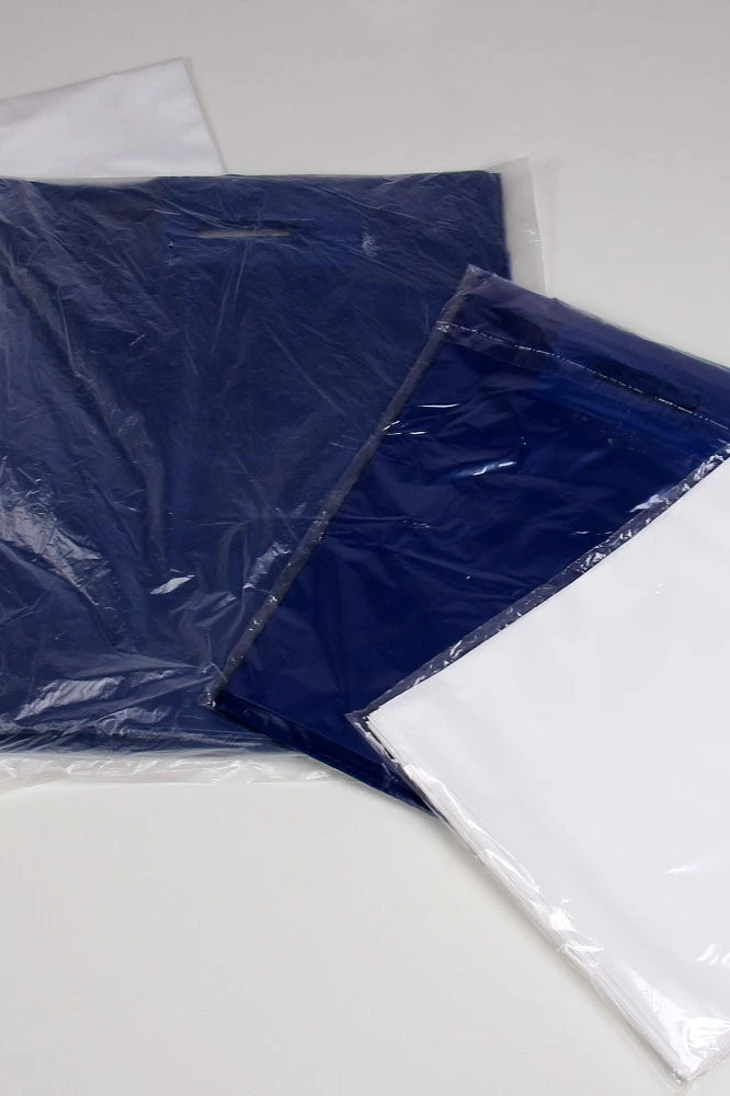 Пакет с вырубной ручкой 40х50 см (50 мкм)#1