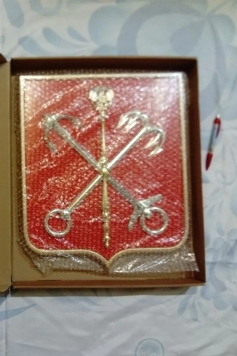 Герб Санкт-Петербурга 42х50 см, щит пластик, металлонапыление#4 Герб Санкт-Петербурга 42х50 см, щит пластик, металлонапыление#4