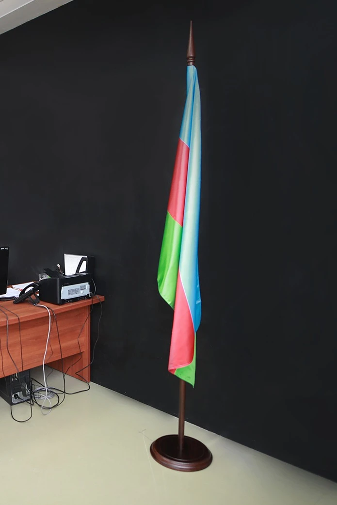 Подставка деревянная с основанием Шашка (бук) 1 шток 2,2 м#1 Подставка деревянная с основанием Шашка (бук) 1 шток 2,2 м#1