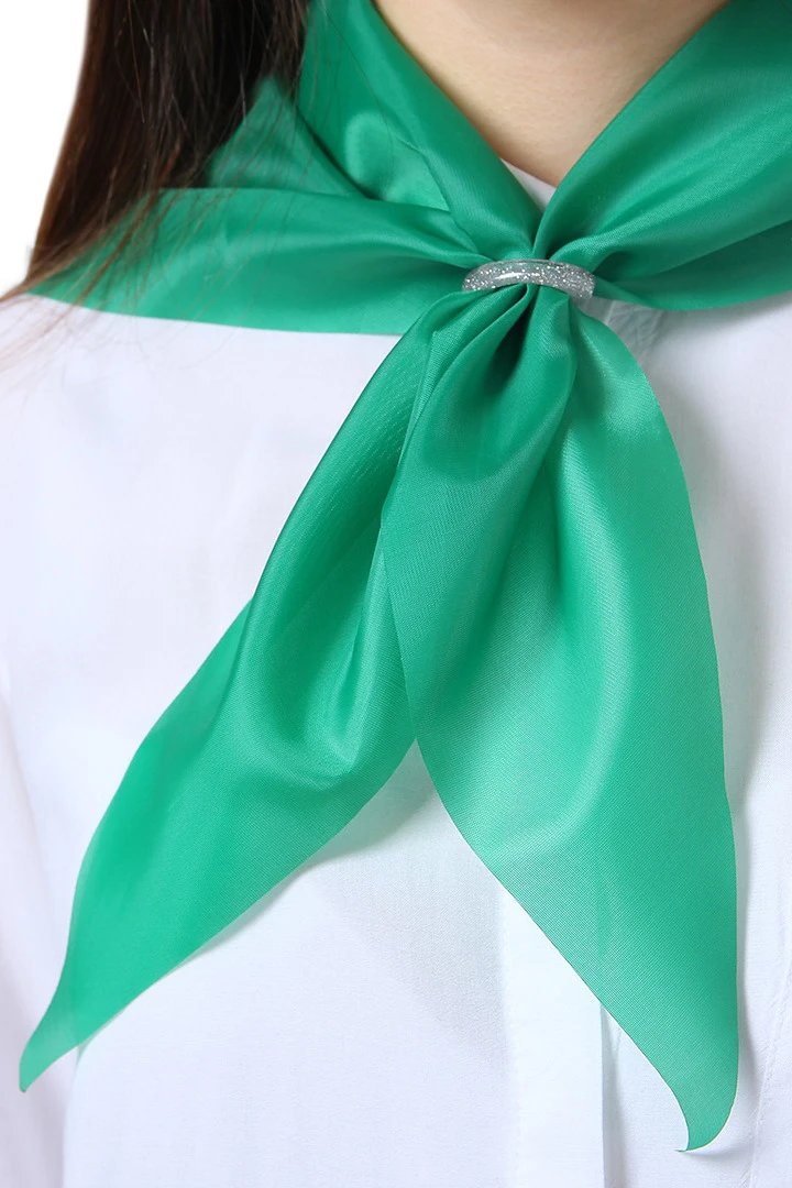 Косынка Лолла из шелка расцвечивания 65х65х95 см, однотонная зелёная#2