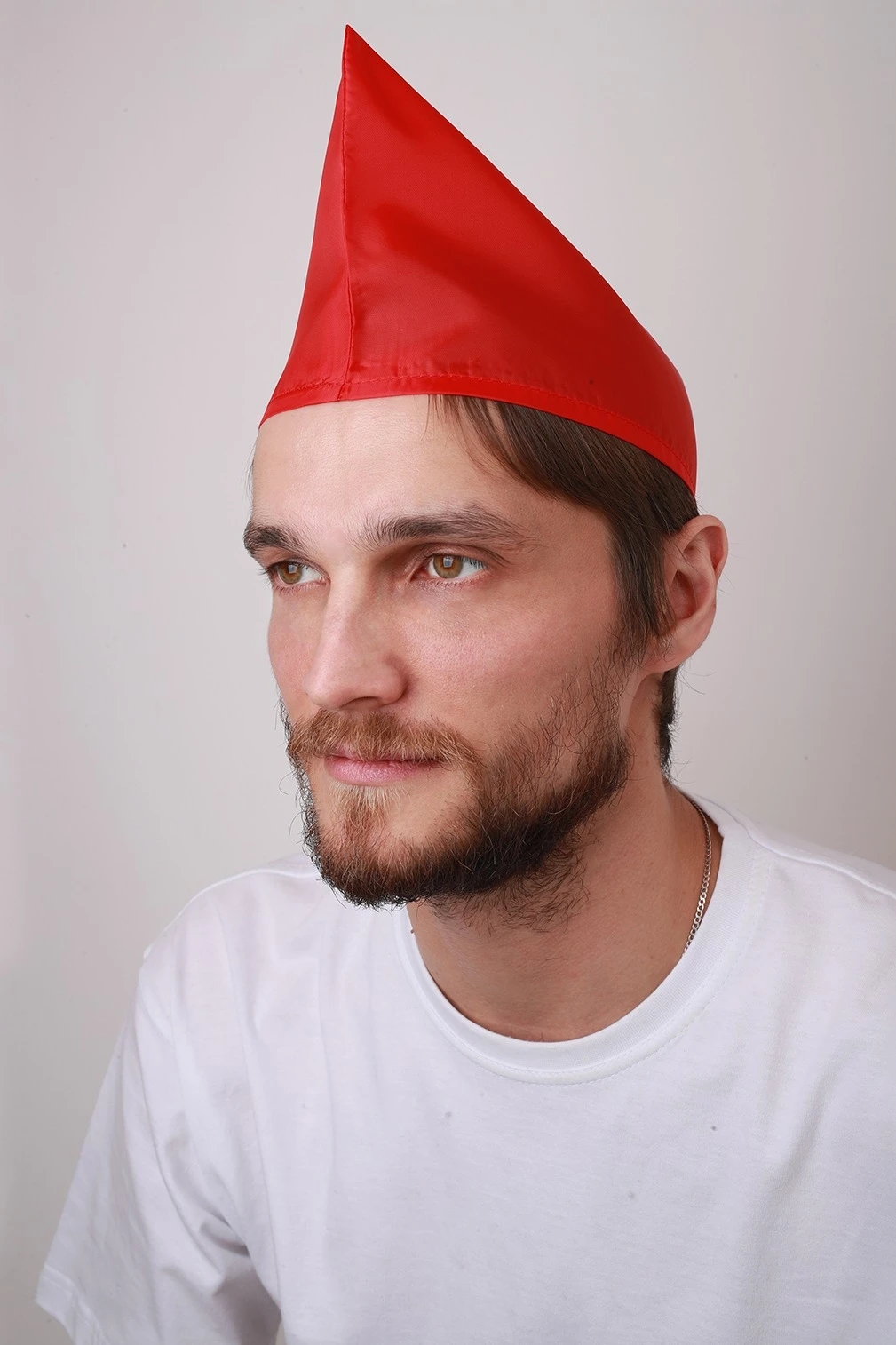 Пилотка Пионер из цветного шелка, однотонная красная#1 Пилотка Пионер из цветного шелка, однотонная красная#1