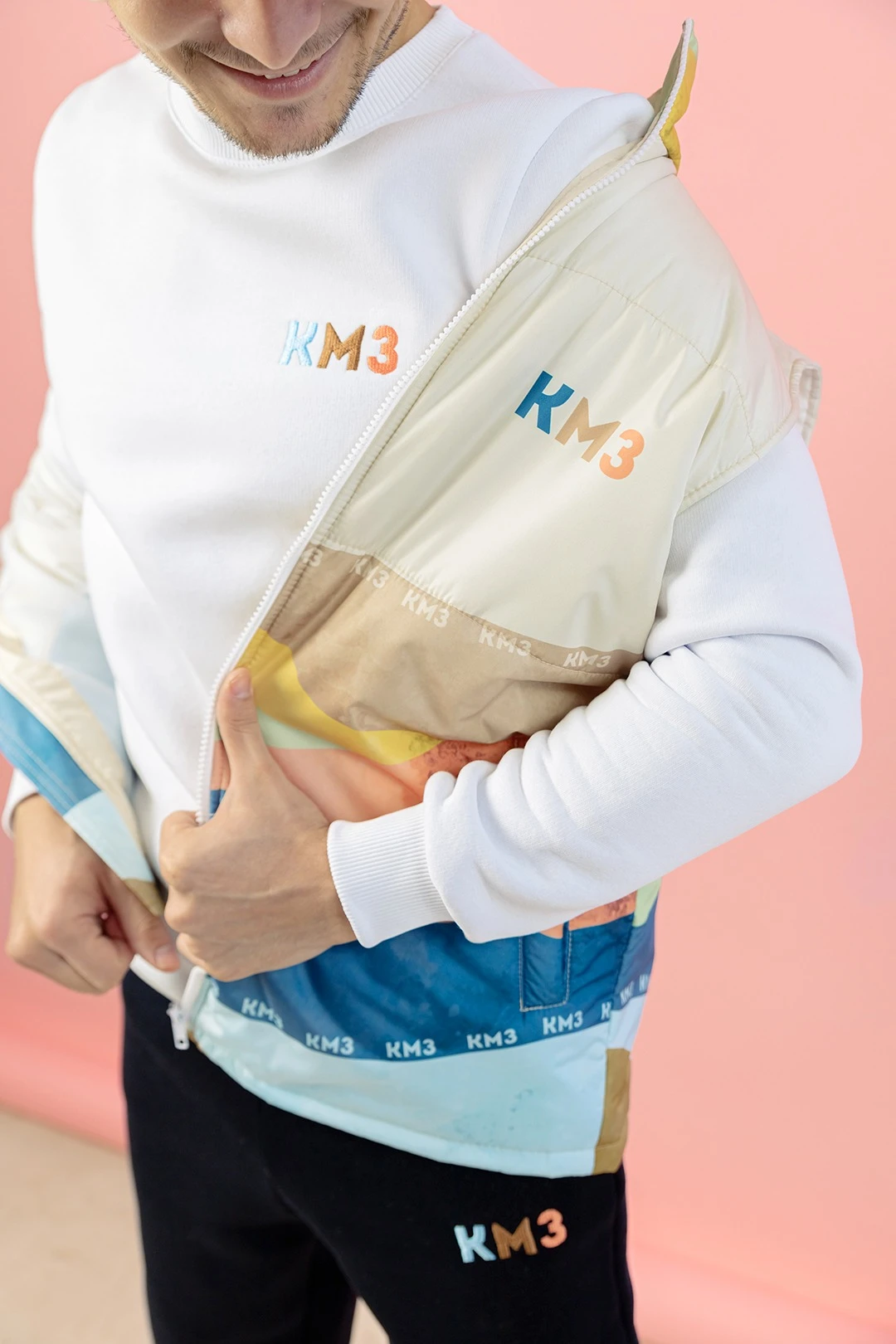 Купить толстовку Тревис унисекс белую