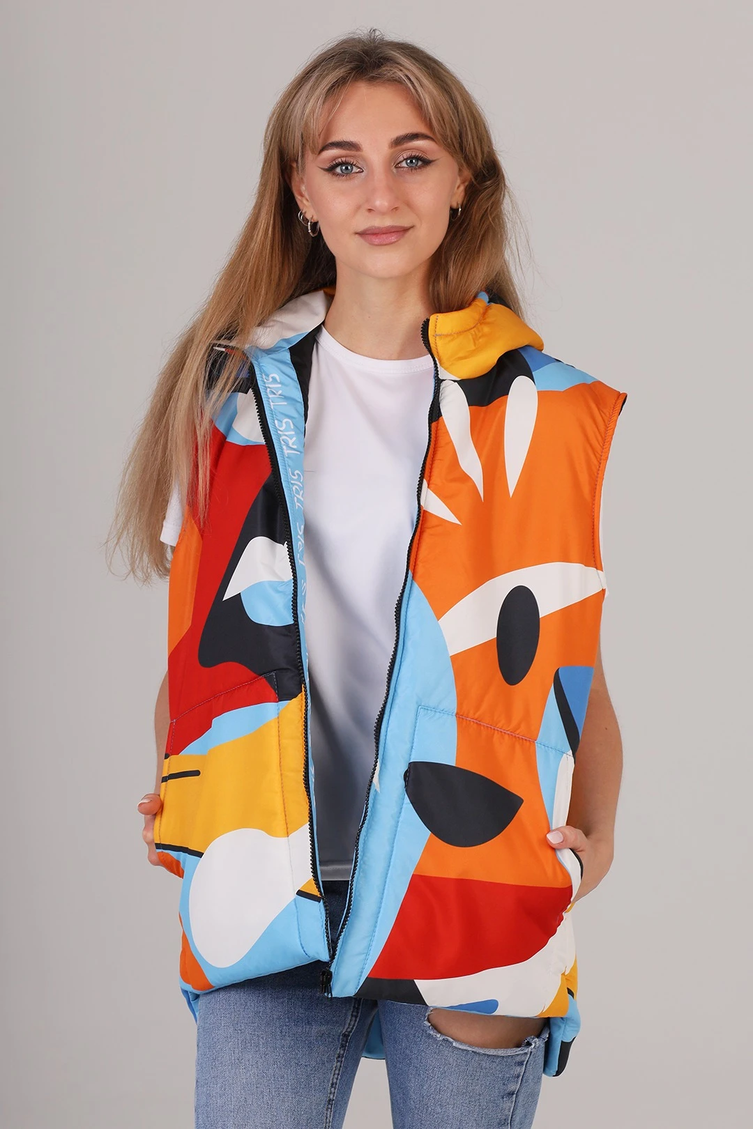 Жилет Трис на синтепоне с капюшоном унисекс, с полной запечаткой#2