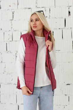 Купить жилет на синтепоне со стежкой унисекс, однотонный бордовый