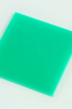 Купить акрил литой 600х1200 мм 3 мм, зеленый