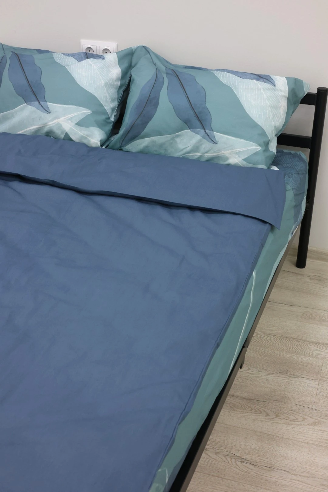 Купить постельное бельё 1,5-спальное 120х250 см на резинке