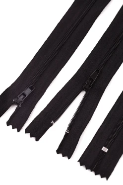 Купить молнию тип 3 неразъемную 20 см, один бегунок, черную