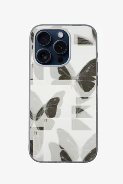 Купить чехол для iPhone 15 Pro с принтом "Butterfly"