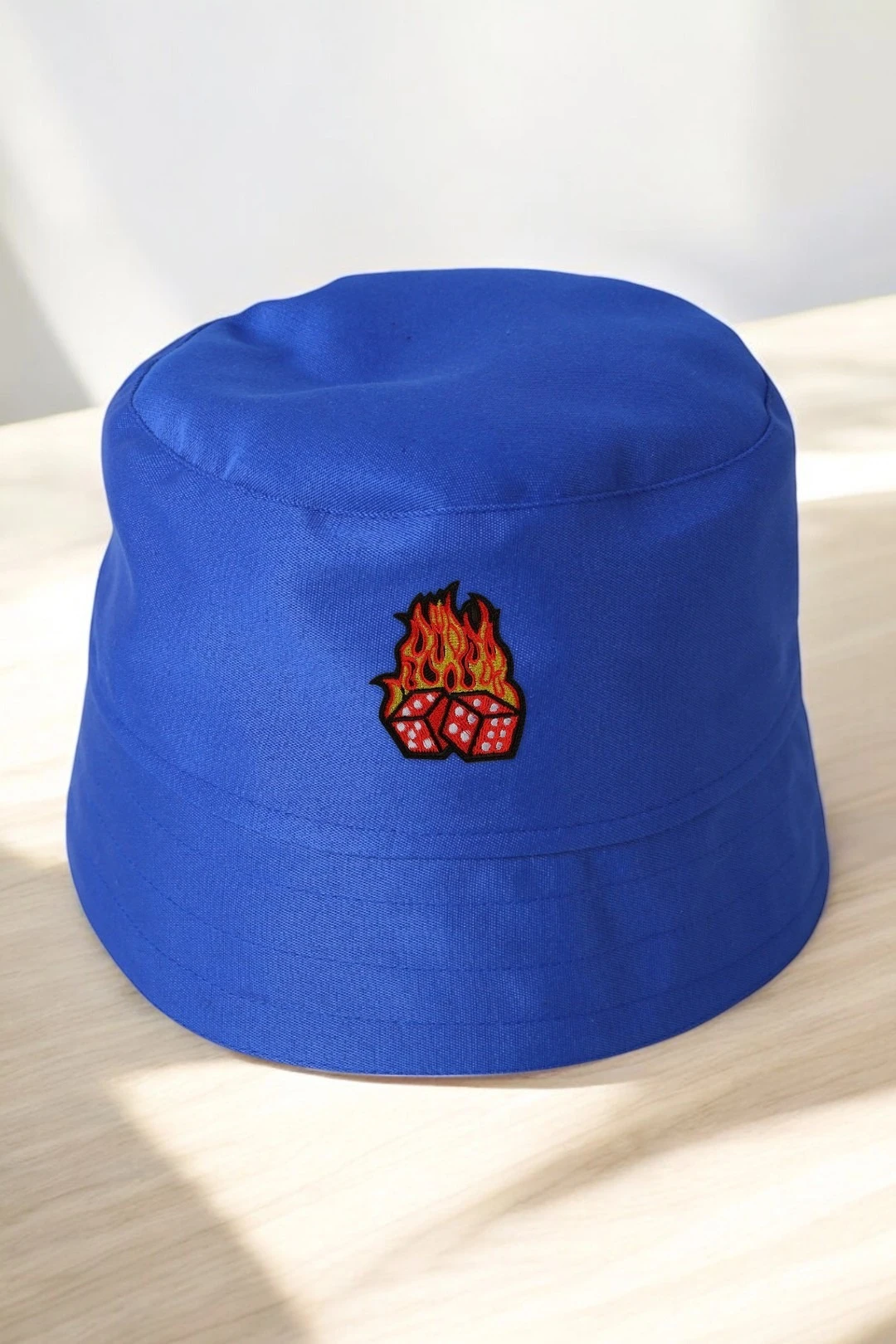 Купить панаму Монако из греты с отстроченными полями, однотонная "Fire cube"