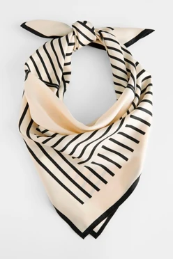 Купить косынку Шарлотта 65х65х95 см, с полной запечаткой "Mini lines"