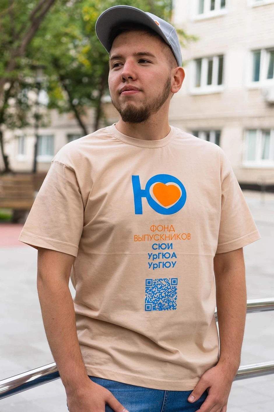Футболка Премиум унисекс (Modern) однотонная бежевая (хлопок)#1 Футболка Премиум унисекс (Modern) однотонная бежевая (хлопок)#1