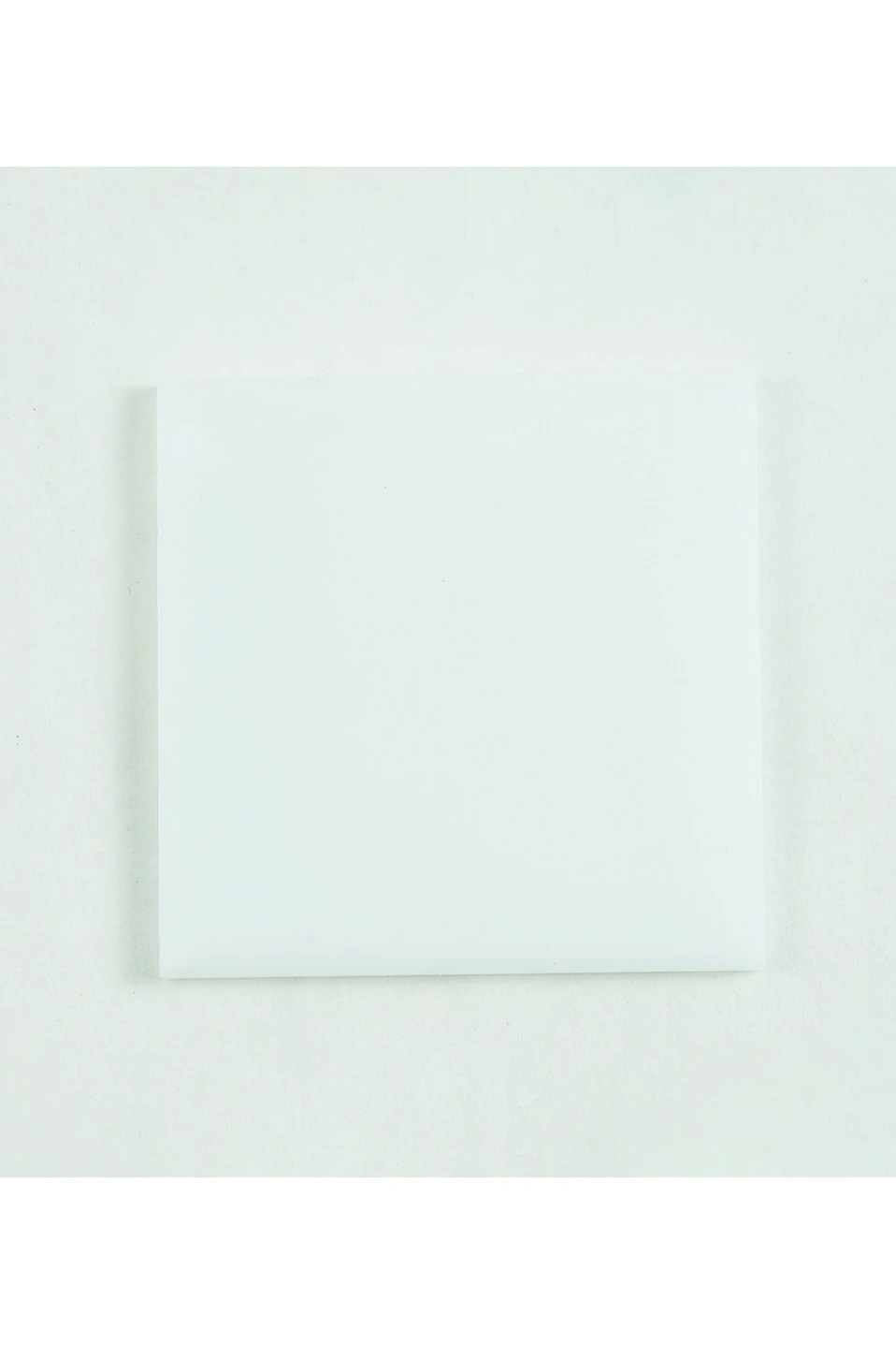 Акрил литой глянцевый 200х300 мм 3 мм, белый#1