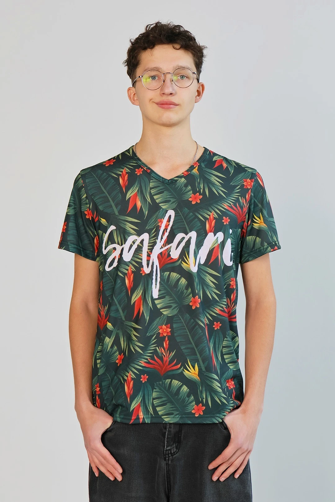 Купить футболку Гэлэкси V-ворот унисекс с полной запечаткой (полиэстер)