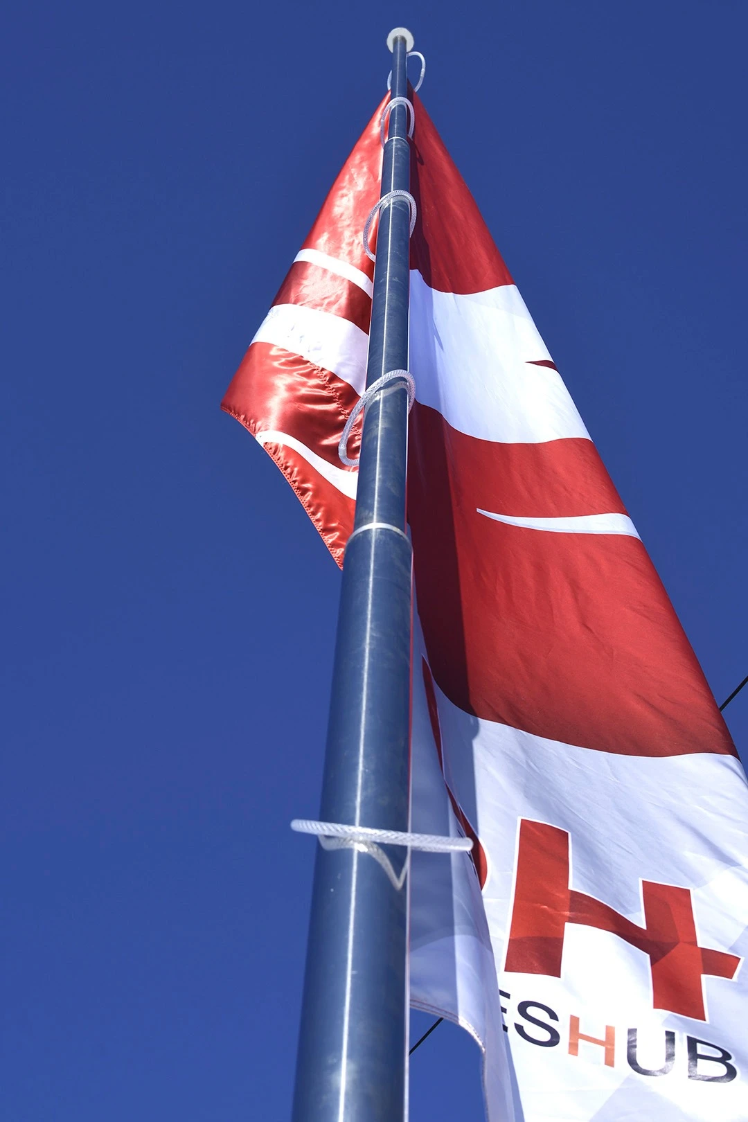 Флагшток из нержавеющей стали с закрытым механизмом 9 м, Гамма#2