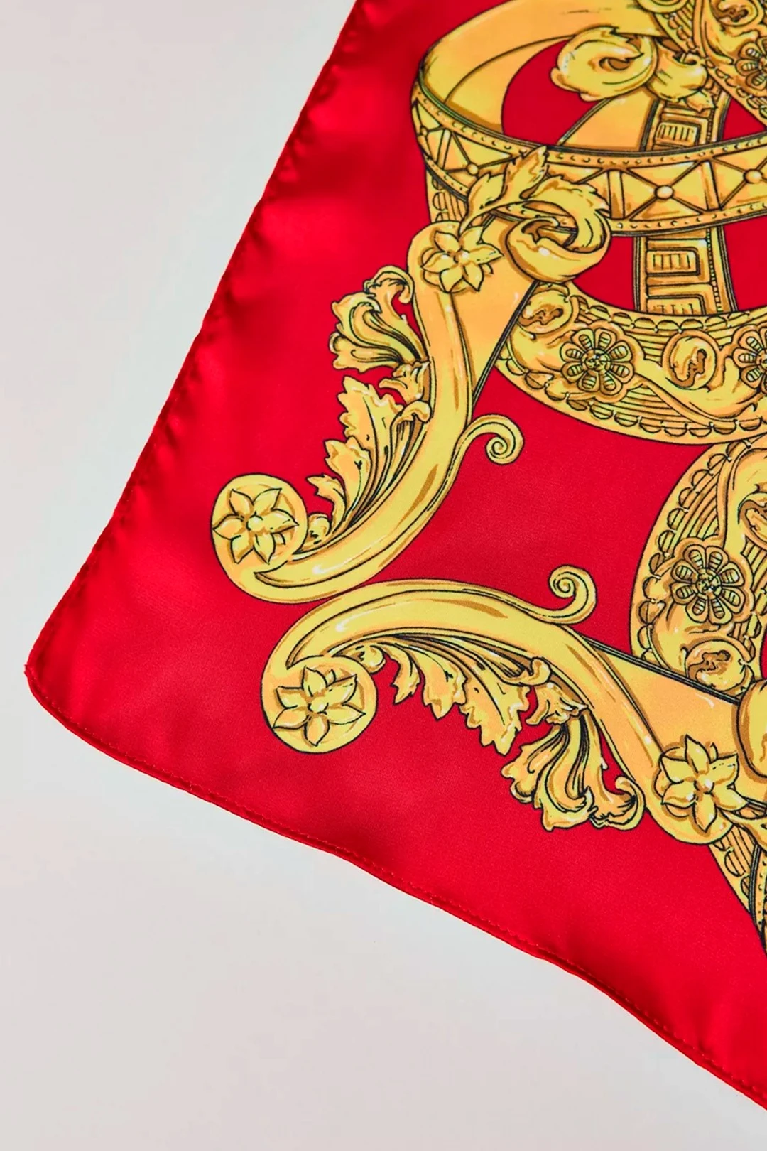 Купить косынку Шарлотта 75х75х105 см, с полной запечаткой "Russ"