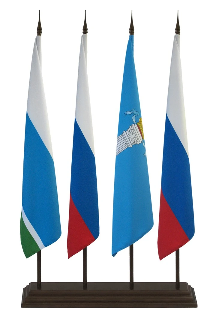 Арендовать подставку деревянную с основанием Пирамида (бук) 4 штока 2,5 м