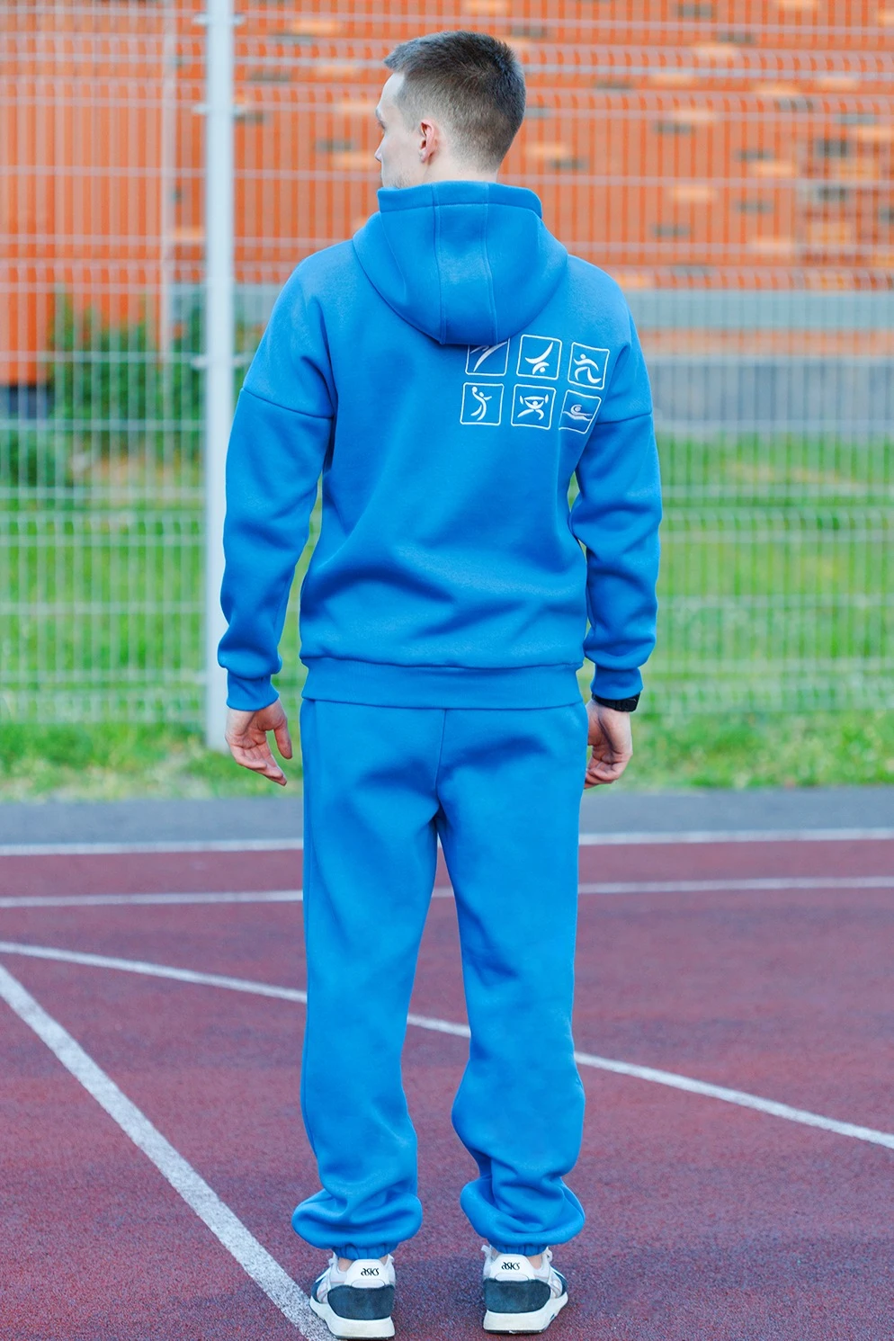 Спортивный костюм Лофт из футера унисекс, однотонный#3