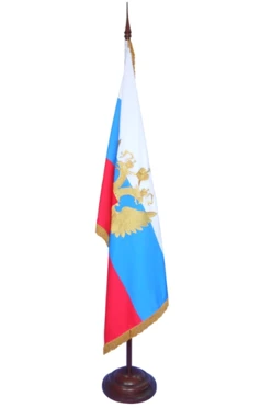 Купить знамя РФ вышитое (сатен, 100х150 см) на деревянной подставке