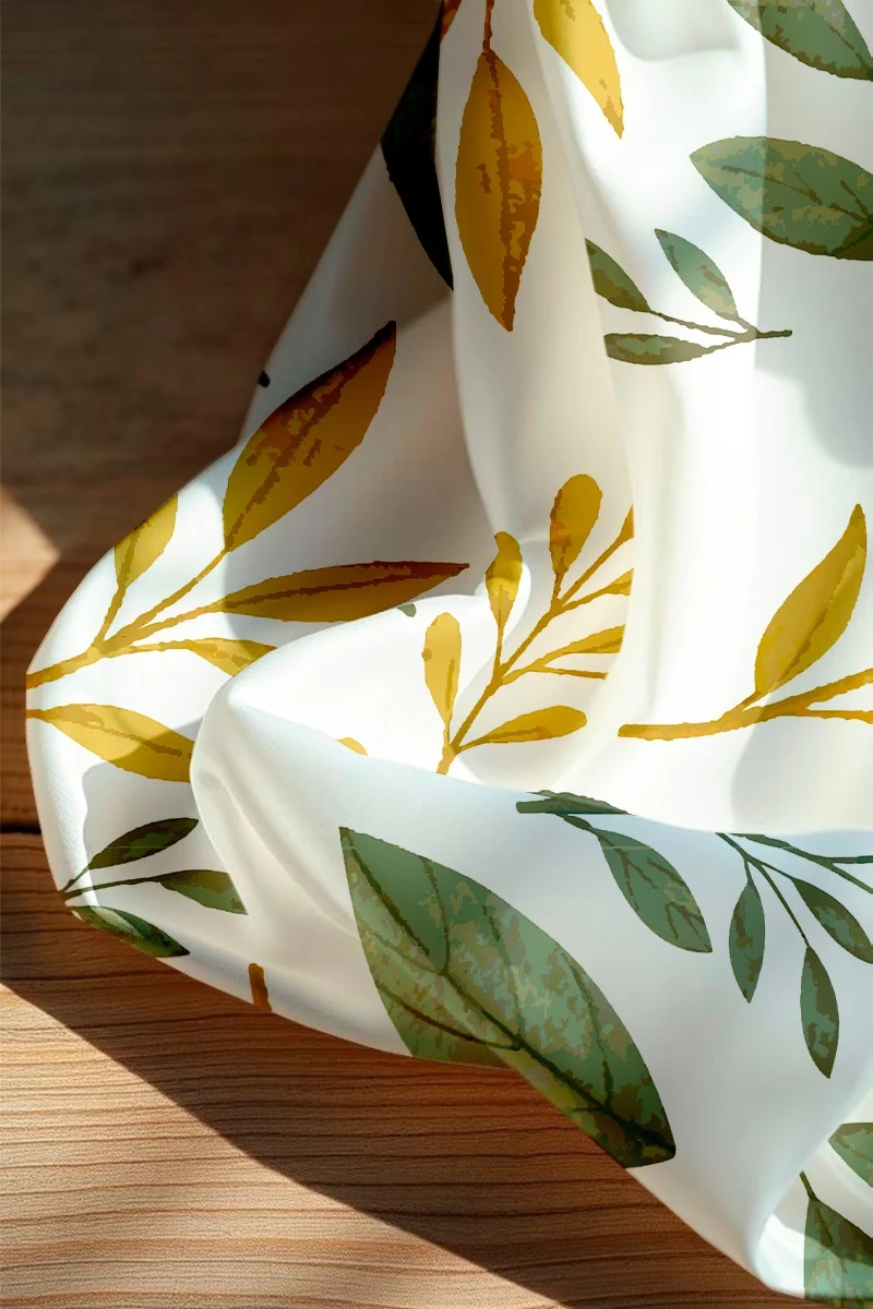 Купить платок Шанель 70х70 см, с полной запечаткой "Leves composition"