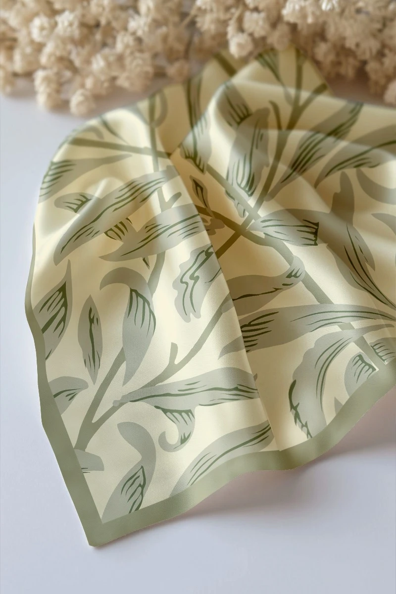 Купить платок Шанель 60х60 см, с полной запечаткой "Plants"