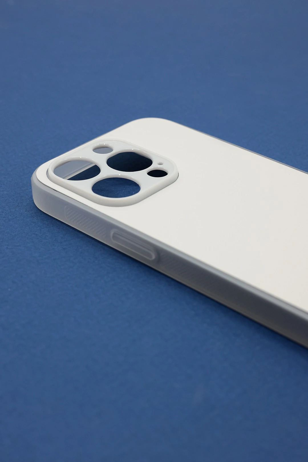 Купить чехол для iPhone 14 Pro без печати