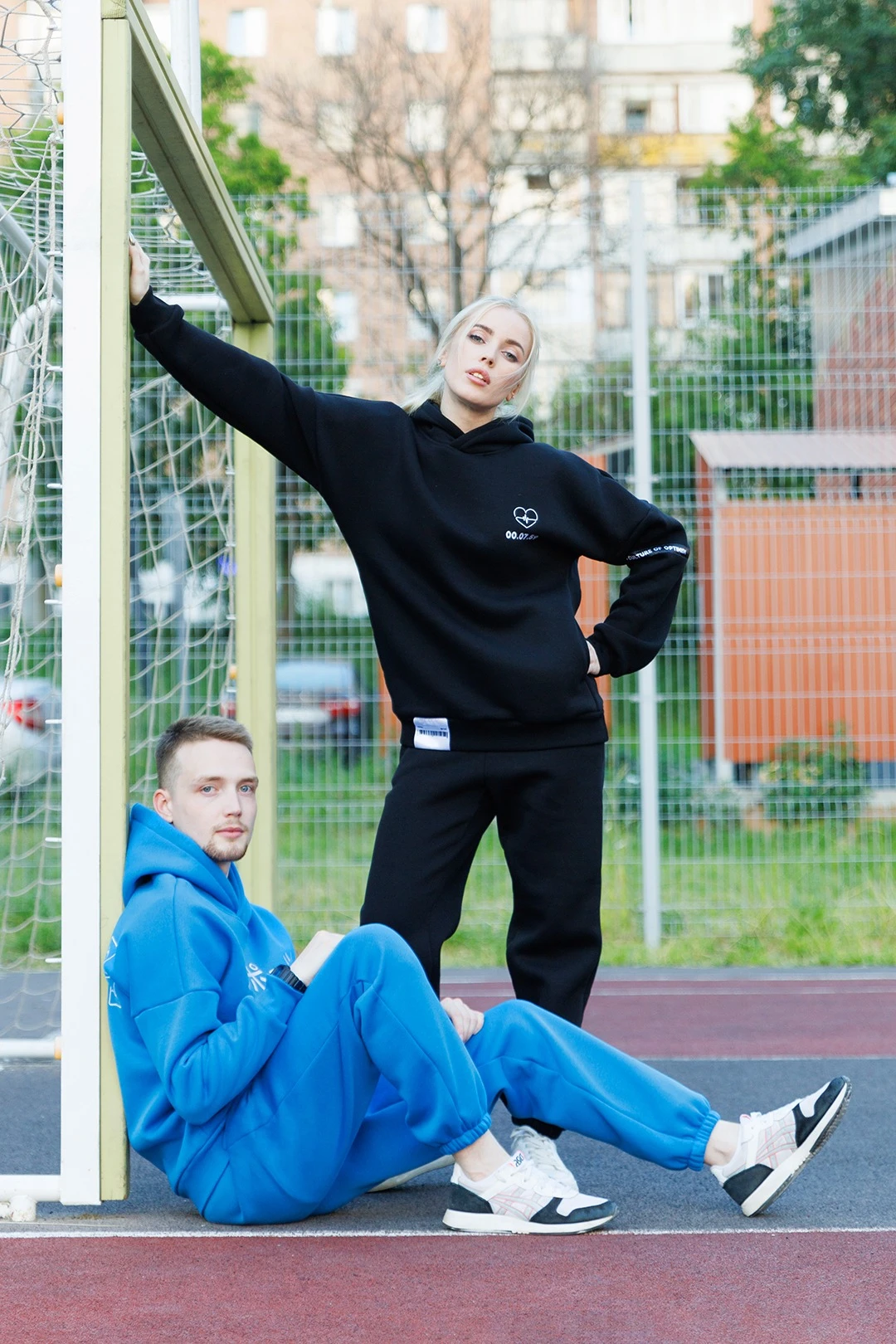 Худи Кинг из футера унисекс, однотонная черная "Pulse"#7