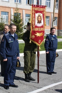 Купить хоругвь вышитую 50х110 (угловой формы)