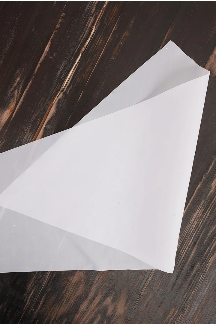 Косынка Лолла из шелка расцвечивания 65х65х95 см, однотонная белая#1