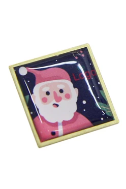Купить значок заливной Квадрат 25х25 мм, с принтом "Santa"