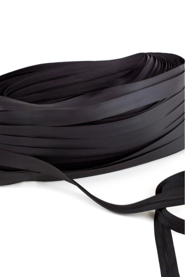 Купить молнию реверсивную водонепроницаемую в рулоне 18 300 см, тип 5, черная