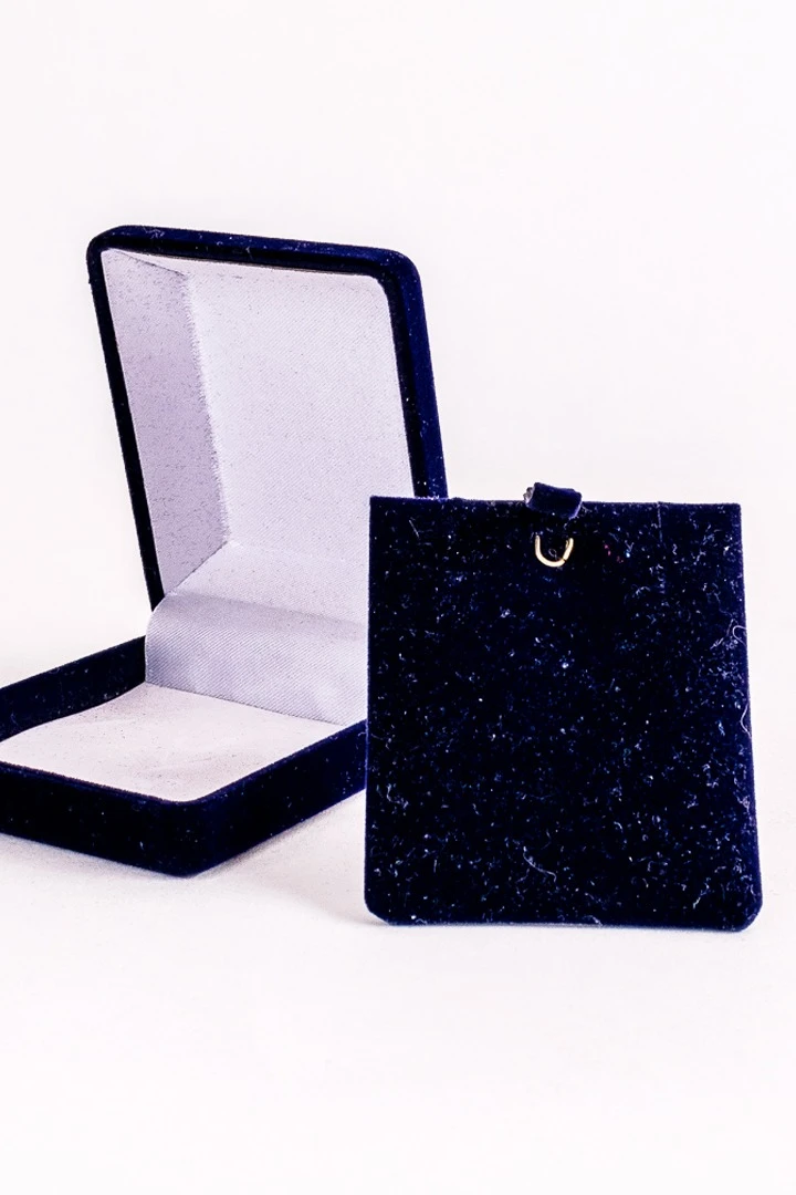 Купить футляр флокированный 60х75х30 мм, темно-синий