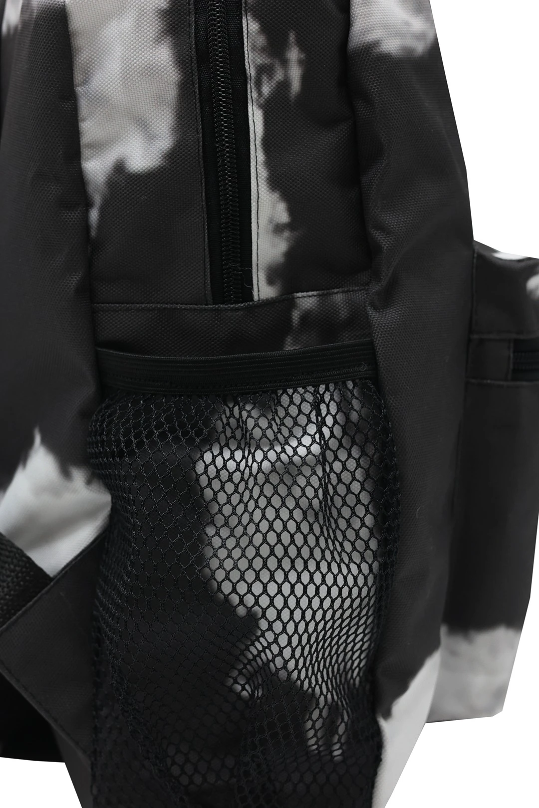 Рюкзак Кэрри мягкой формы 41х31х9,5 см, с полной запечаткой "Clouds"#1