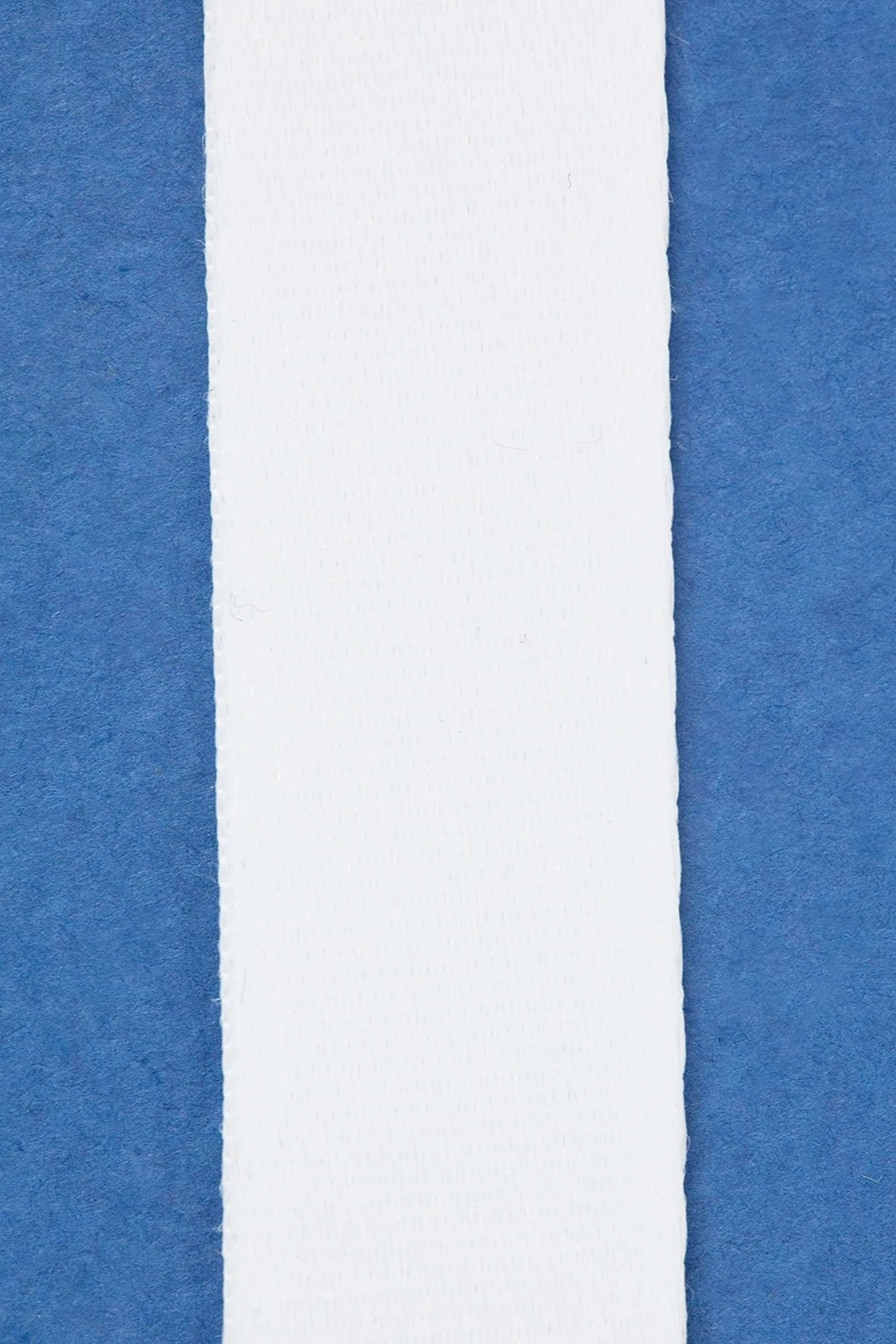 Лента блекаут белая ширина 2 см#1