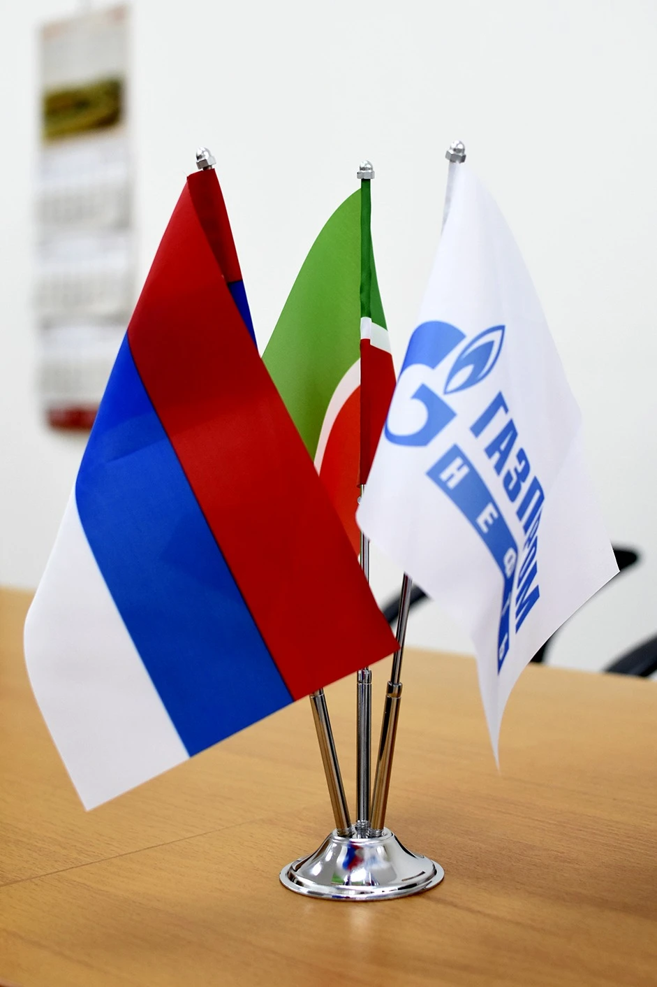 Флагшток настольный (хром, сталь) 3 штока#4